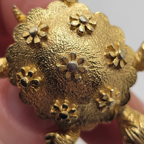 VTG Coro Turtle Brooch | Gold Tone | Flowers | SIGNED - Picture 4 of 7